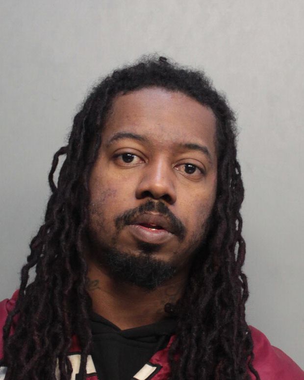 Mackery Bonhometre Records Mackery Bonhometre / Mackery Bonhometre Photos Mackery Bonhometre