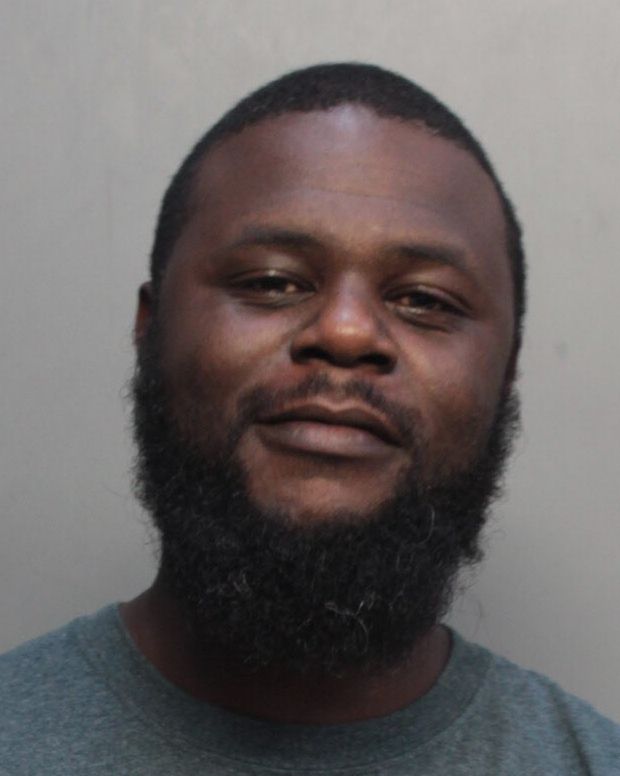 Darius Hollin Info, Photos, Data, and More / Darius Hollin TriCountyBusts / Is Darius Hollin on Social Media Like Facebook, Instagram abd Twitter?