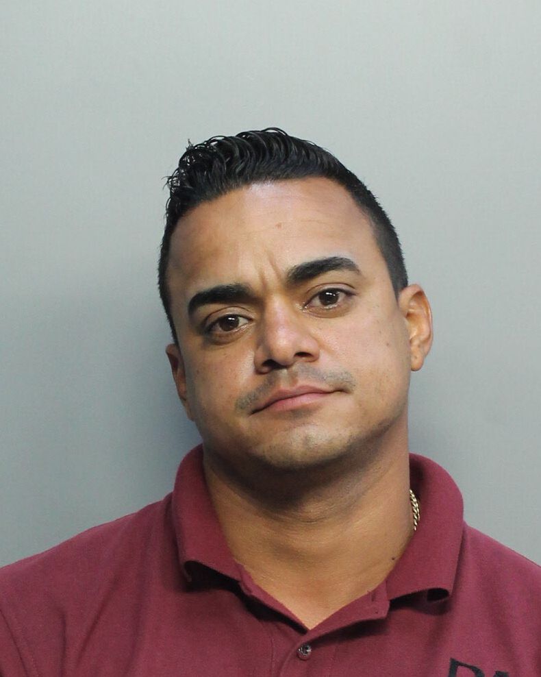 Yosiel Hernandez Masseys Records Yosiel Hernandez Masseys / Yosiel Hernandez Masseys Photos Yosiel Hernandez Masseys