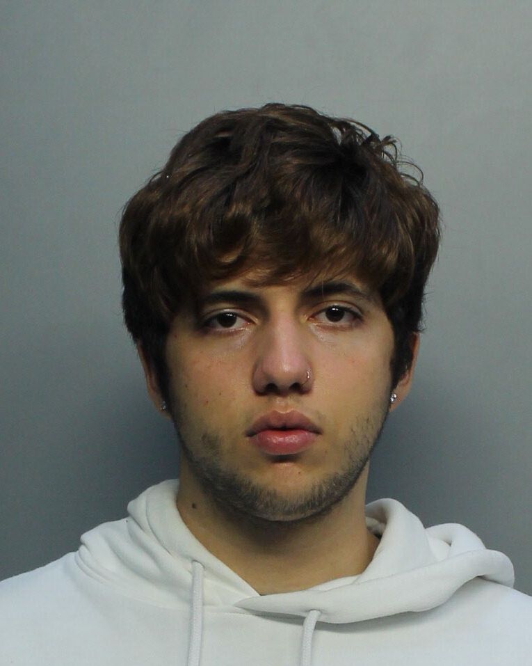 Iyoney Martinez Records Iyoney Martinez / Iyoney Martinez Photos Iyoney Martinez