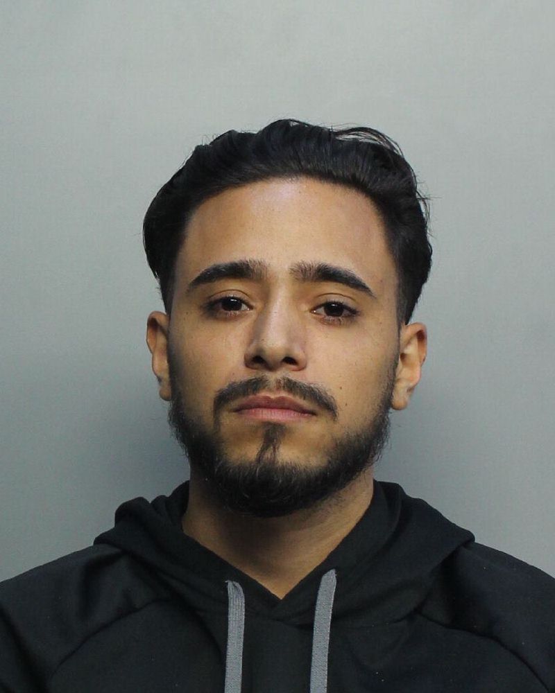 Leonardo Angarita-Cortez Records Leonardo Angarita-Cortez / Leonardo Angarita-Cortez Photos Leonardo Angarita-Cortez