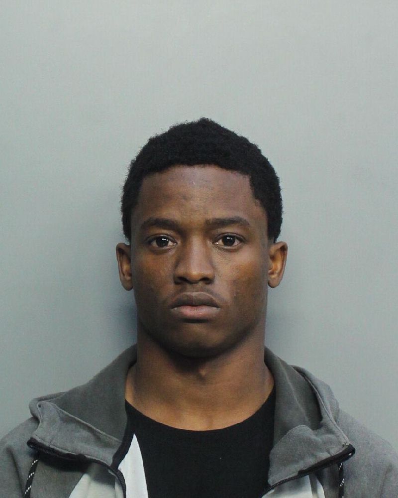 Tarvis Smith Records Tarvis Smith / Tarvis Smith Photos Tarvis Smith